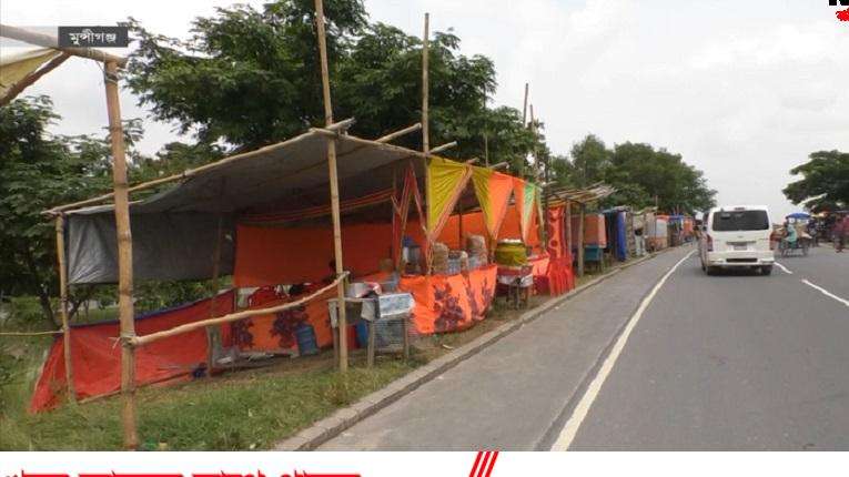 পদ্মা সেতুর আশপাশে দখলের মহোৎসব! পদ্মা সেতুর আশপাশে দখলের মহোৎসব!