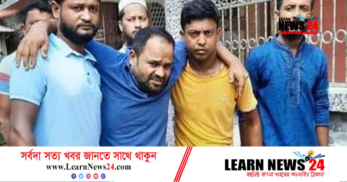 পরশুরামে শশুর বাড়ি এসে হামলার শিকার ছাত্রদল নেতা মোরশেদ পরশুরামে শশুর বাড়ি এসে হামলার শিকার ছাত্রদল নেতা মোরশেদ