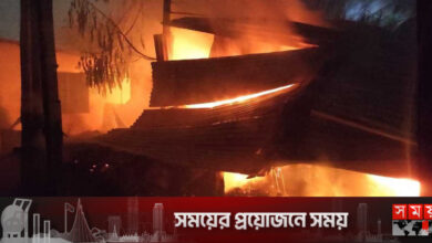 ভৈরবে লেপ-তোষক তৈরির কারখানায় আগুন