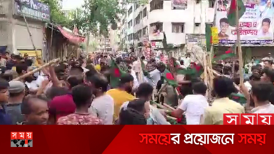 বিএনপির বিক্ষোভে জাতীয় পতাকার অবমাননা, কিসের আলামত?