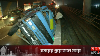 তিন ঘণ্টা বন্ধের পর বঙ্গবন্ধু সেতুতে ট্রেন চলাচল শুরু