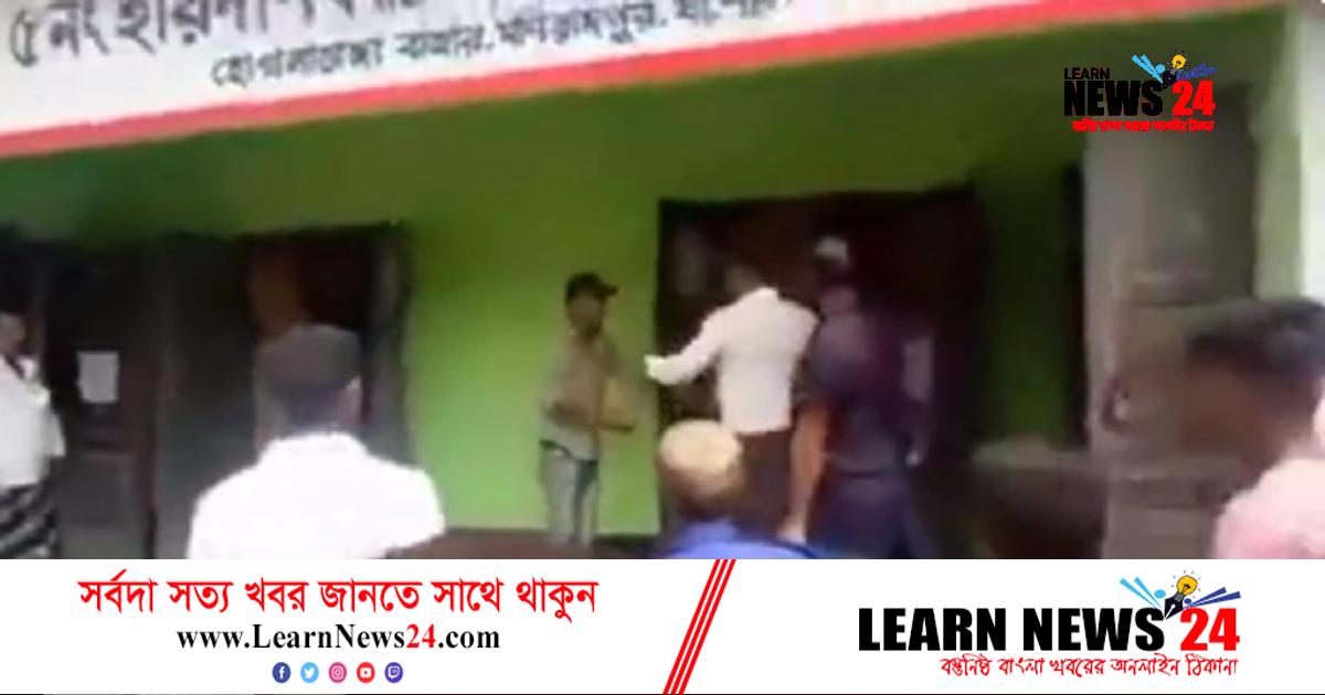 ছাত্রলীগ কর্মীকে বাঁশপেটা করার ভিডিও ভাইরাল