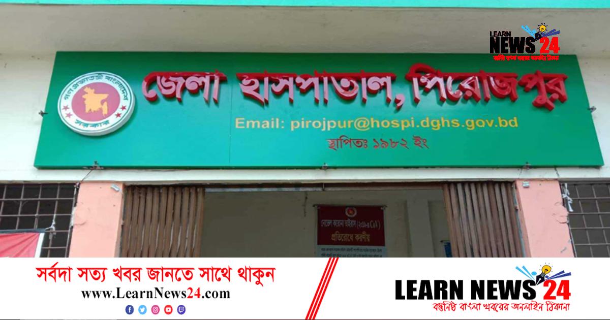 মোবাইলে গেম খেলা নিয়ে বাবা-ছেলেকে কুপিয়ে জখম