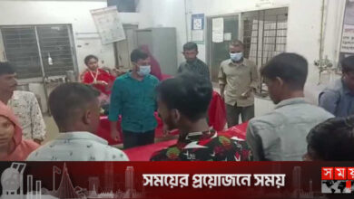 লক্ষ্মীপুরে কভার্ডভ্যান চাপায় রিকশার দুই যাত্রী নিহত