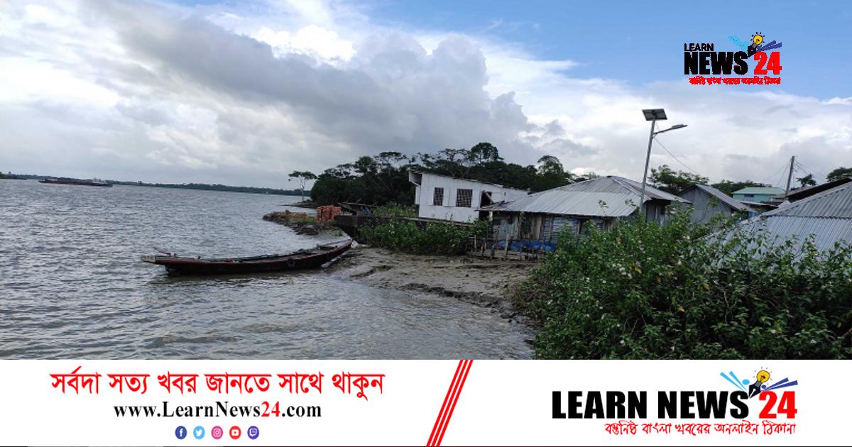 খাল-বিলের লবণাক্ত পানিতে স্বাস্থ্যঝুঁকিতে উপকূলবাসী খাল-বিলের লবণাক্ত পানিতে স্বাস্থ্যঝুঁকিতে উপকূলবাসী