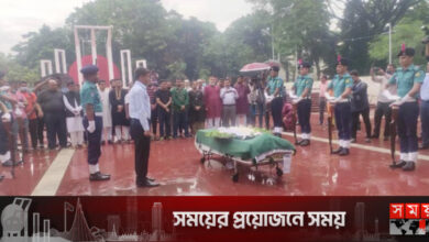 রাষ্ট্রীয় সম্মাননায় তোয়াব খানের প্রথম জানাজা সম্পন্ন