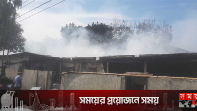 কুড়িগ্রামে তুলার মিল আগুনে ভস্মীভূত