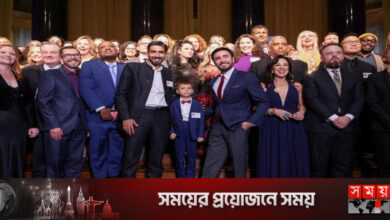 পুলিৎজারজয়ীদের মধ্যে শিশুটি কে?