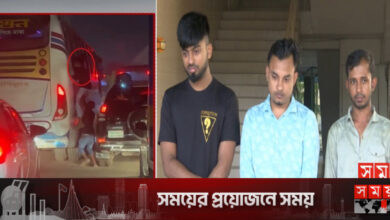 একটু বেখেয়ালে ‘হাওয়া’ হয়ে যায় মোবাইল