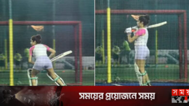 জাহ্নবীর ক্রিকেট খেলা নিয়ে নেটিজেনদের কটাক্ষ!