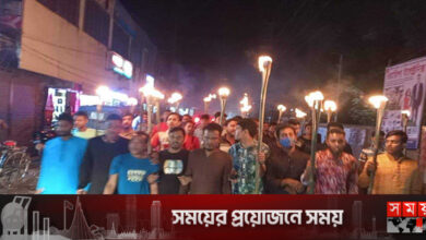 দুধ দিয়ে গোসলের পর এবার ছাত্রলী‌গের মশাল মিছিল