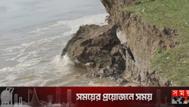 ভাঙন আতঙ্কে নির্ঘুম রাত কাটছে ধরলা পাড়ের মানুষের