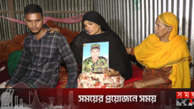 বারবার মূর্ছা যাচ্ছেন মা, কাঁদছেন প্রতিবেশীরাও