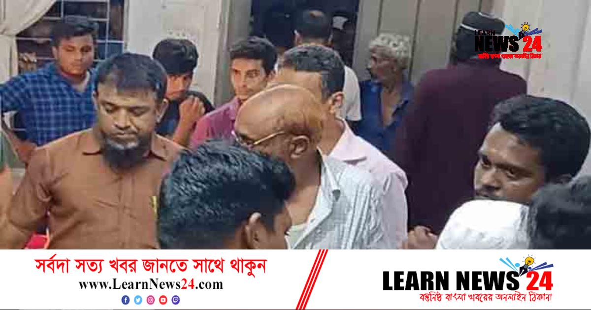 ভাড়ার টাকা নিয়ে বিরোধে ব্যবসায়ীকে কুপিয়ে জখম ভাড়ার টাকা নিয়ে বিরোধে ব্যবসায়ীকে কুপিয়ে জখম