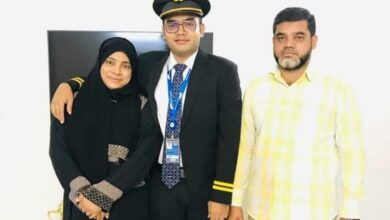 প্রশিক্ষণ শেষে পেশাদার পাইলট হলেন ফেনীর আনান