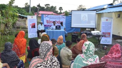 ছাগলনাইয়ার পাঠান নগরে ভিডিওকলের মাধ্যমে জেলা তথ্য অফিসের উন্মুক্ত বৈঠক