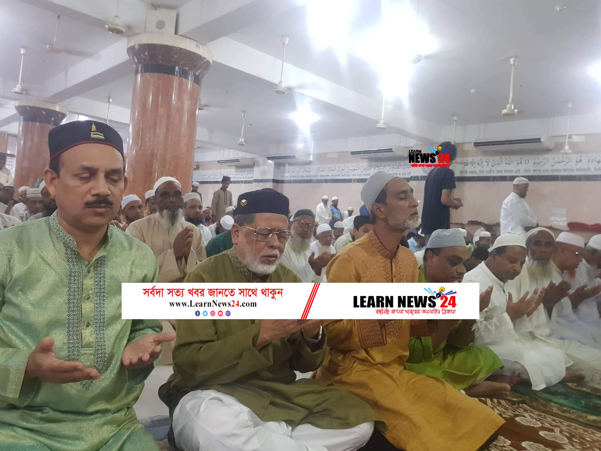 করোনা আক্রান্ত যুবলীগের চেয়ারম্যানের সুস্থ্যতায় ফেনীতে দোয়া-মোনাজাত, অংশ নিলেন সাবেক ডিসি ওয়াহিদুজজামান