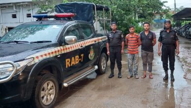 ফেনীর মহিপালে ফেন্সিডিল ও গাঁজাসহ দুই মাদক বিক্রেতা গ্রেপ্তার, পিকআপ জব্দ
