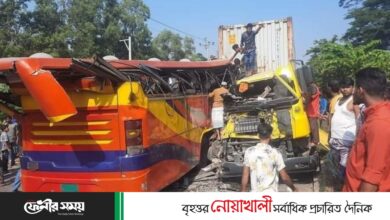 ফতেহপুরে বাস-কাভার্ডভ্যান সংঘর্ষে চালক সহ ৪ জন নিহত