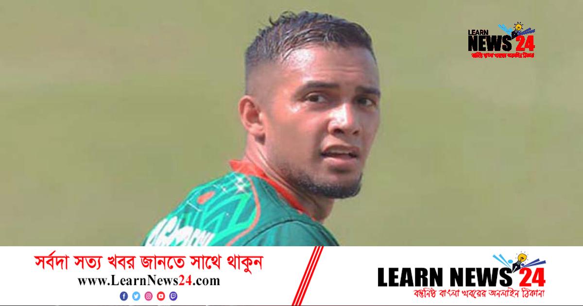 আর্জেন্টিনা সমর্থক পুলিশের হেনস্তার শিকার জামাল ভূঁইয়া আর্জেন্টিনা সমর্থক পুলিশের হেনস্তার শিকার জামাল ভূঁইয়া