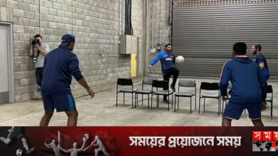 বৃষ্টির বাগড়ায় অন্য খেলা খেলল ভারত-নিউজিল্যান্ড!