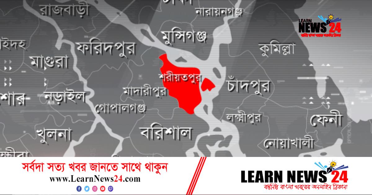 মাছের ঘেরে ৮ ফুটের কুমির!