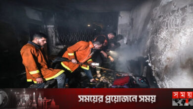 গাজায় আবাসিক ভবনে আগুন, নিহত ২১