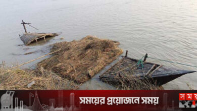 পদ্মায় নৌকাডুবির ঘটনায় দুই নারীর মৃত্যু