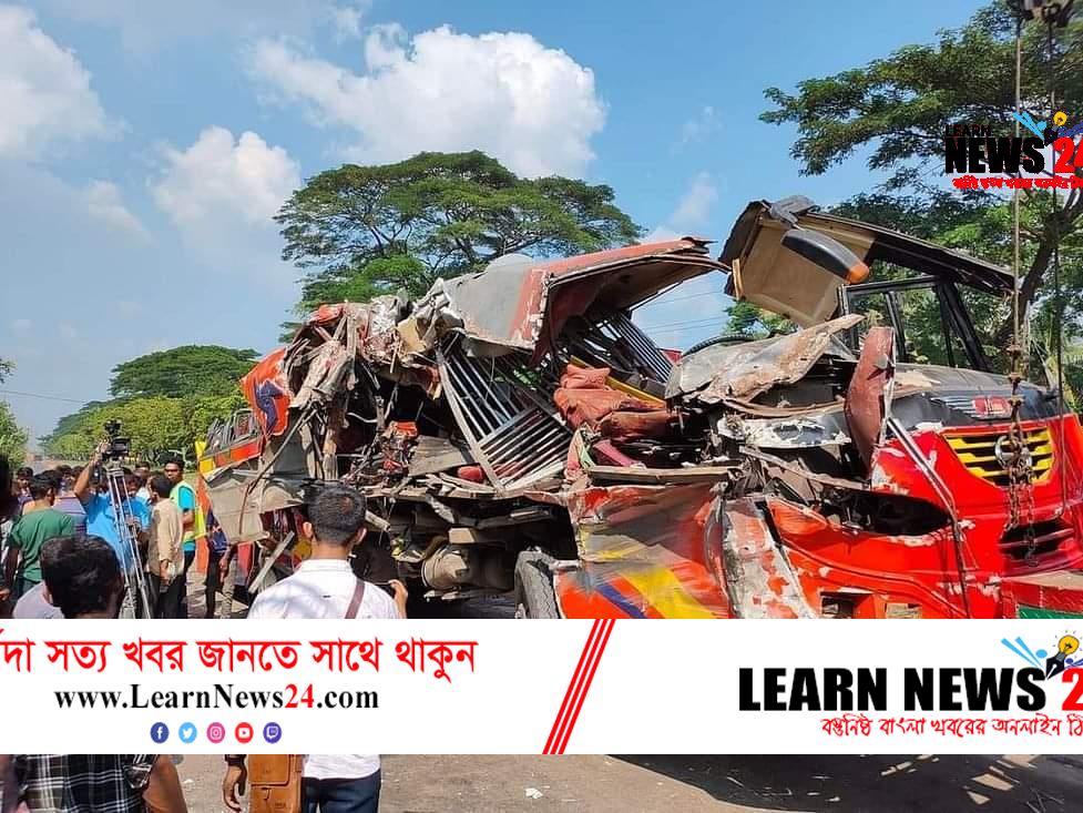ফেনীতে বাস-কাভার্ড ভ্যানের সংঘর্ষে নিহত ৪, আহত ১২