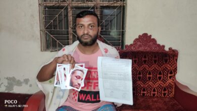 ফুলগাজীর আনন্দপুরে প্রবাসীকে পিটিয়ে পাসপোর্ট ও টাকা ছিনতাই, থানায় মামলা ফুলগাজীর আনন্দপুরে প্রবাসীকে পিটিয়ে পাসপোর্ট ও টাকা ছিনতাই, থানায় মামলা