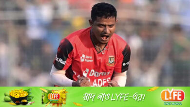 বাবরকে ফেরালেন নাসুম