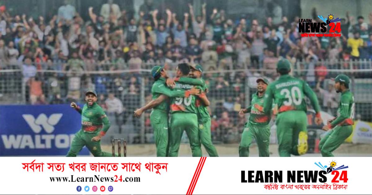 শুরুতেই তিন উইকেট হারিয়ে চাপে ভারত শুরুতেই তিন উইকেট হারিয়ে চাপে ভারত