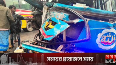 ধামরাইয়ে কাভার্ডভ্যান-বাসের মুখোমুখি সংঘর্ষে আহত ৩০