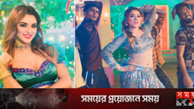 আইটেম গানে মাত করলেন ববি