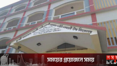 নকল ধরা পড়ায় তিনতলা থেকে লাফ দিলো ছাত্রী