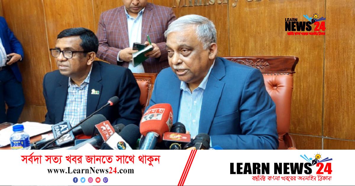 পুলিশ কারো ব্যক্তিগত মোবাইল চেক করে না: স্বরাষ্ট্রমন্ত্রী