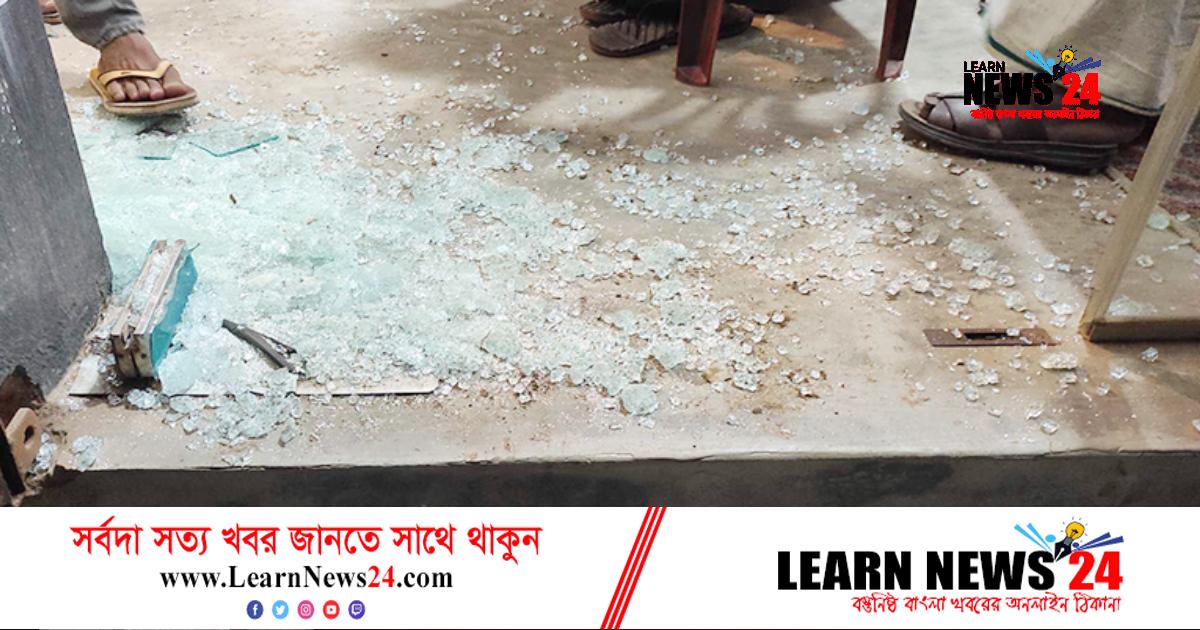 সাভারে যুবলীগ নেতাসহ ৩ জনকে পিটিয়ে জখম সাভারে যুবলীগ নেতাসহ ৩ জনকে পিটিয়ে জখম