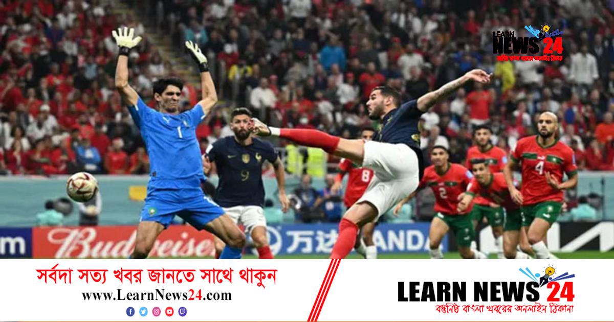 এগিয়ে থেকে বিরতিতে ফ্রান্স