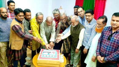 তৃতীয় বর্ষে দৈনিক ফেনী, কেক কেটে প্রতিষ্ঠাবার্ষিকী পালন