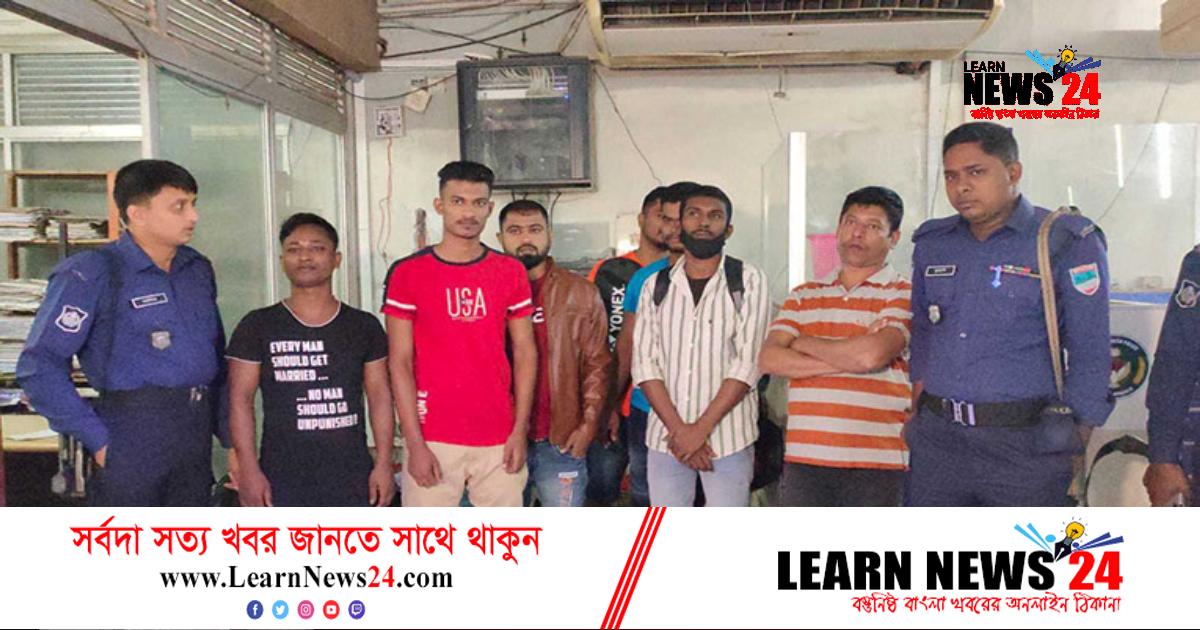 ভালো কাজের প্রলোভনে ভারতে পাচার হওয়া ৭ যুবককে ফেরত ভালো কাজের প্রলোভনে ভারতে পাচার হওয়া ৭ যুবককে ফেরত