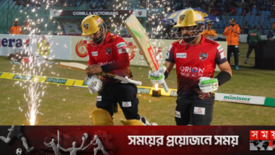 টস জিতে ফিল্ডিংয়ের সিদ্ধান্ত ঢাকার