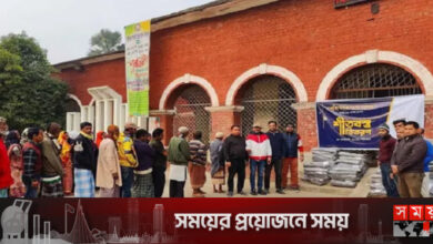 অসহায় শীতার্ত মানুষের সহায় দুরন্ত-৯৯ ফাউন্ডেশন