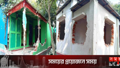 ভৈরবে ৩ দিন ধরে চলছে প্রতিপক্ষের বাড়িঘর ভাঙচুর-লুটপাট