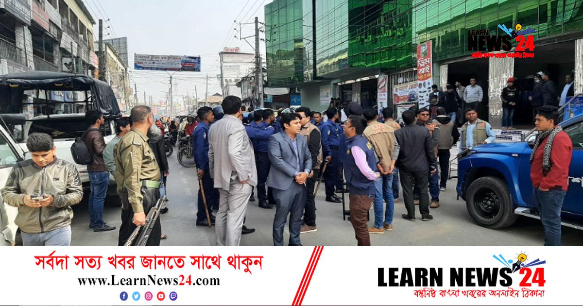 ছাত্রলীগের দুই গ্রুপের কর্মসূচি ঘিরে বরগুনায় পুলিশ মোতায়েন
