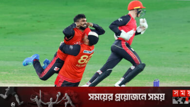 মাঠে নেমেই হাসারাঙ্গার ঘূর্ণিজাদু, জয় ভাইপার্সের